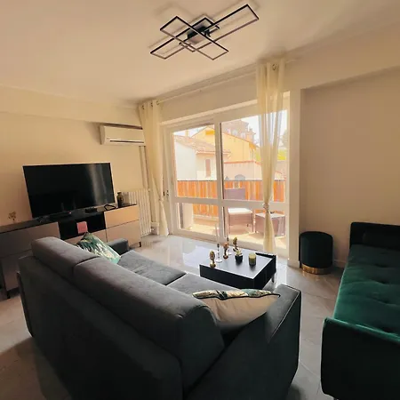 Les Arenes - Centre, 2 Pieces Recemment Renove De 45 M2 Avec Sa Terrasse De 10 M2 * קאן