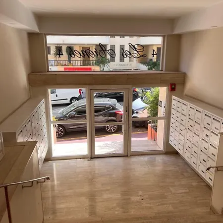 Les Arenes - Centre, 2 Pieces Recemment Renove De 45 M2 Avec Sa Terrasse De 10 M2 Daire *
