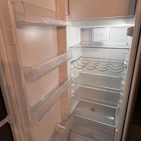 Les Arenes - Centre, 2 Pieces Recemment Renove De 45 M2 Avec Sa Terrasse De 10 M2