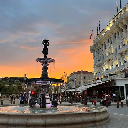 Les Arenes - Centre, 2 Pieces Recemment Renove De 45 M2 Avec Sa Terrasse De 10 M2 Daire