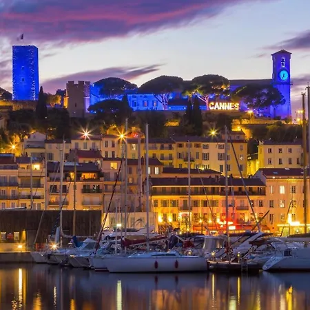 Les Arenes - Centre, 2 Pieces Recemment Renove De 45 M2 Avec Sa Terrasse De 10 M2 Daire